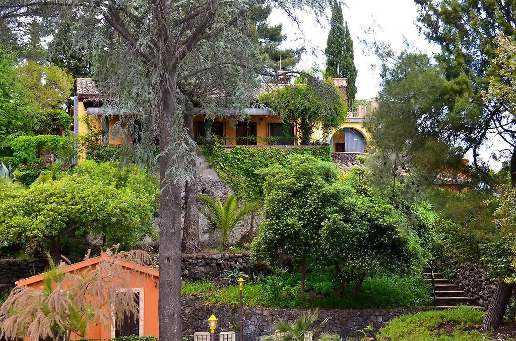 Holiday home Villa Scozilia Piedimonte Etneo Italy