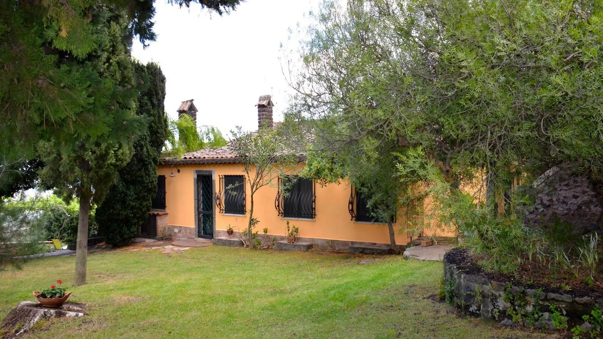 بيت للعطل Villa Scozilia بيديمونتي إتنيو إيطاليا