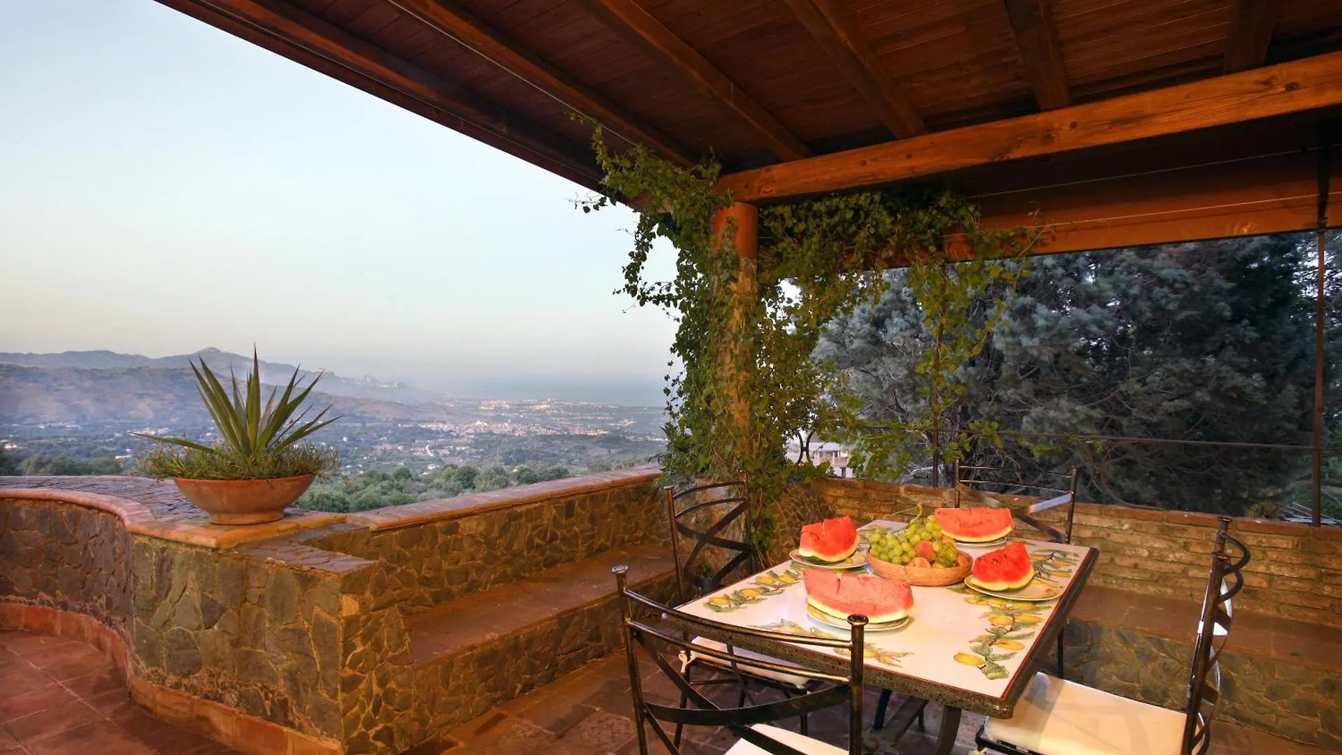 بيت للعطل Villa Scozilia بيديمونتي إتنيو