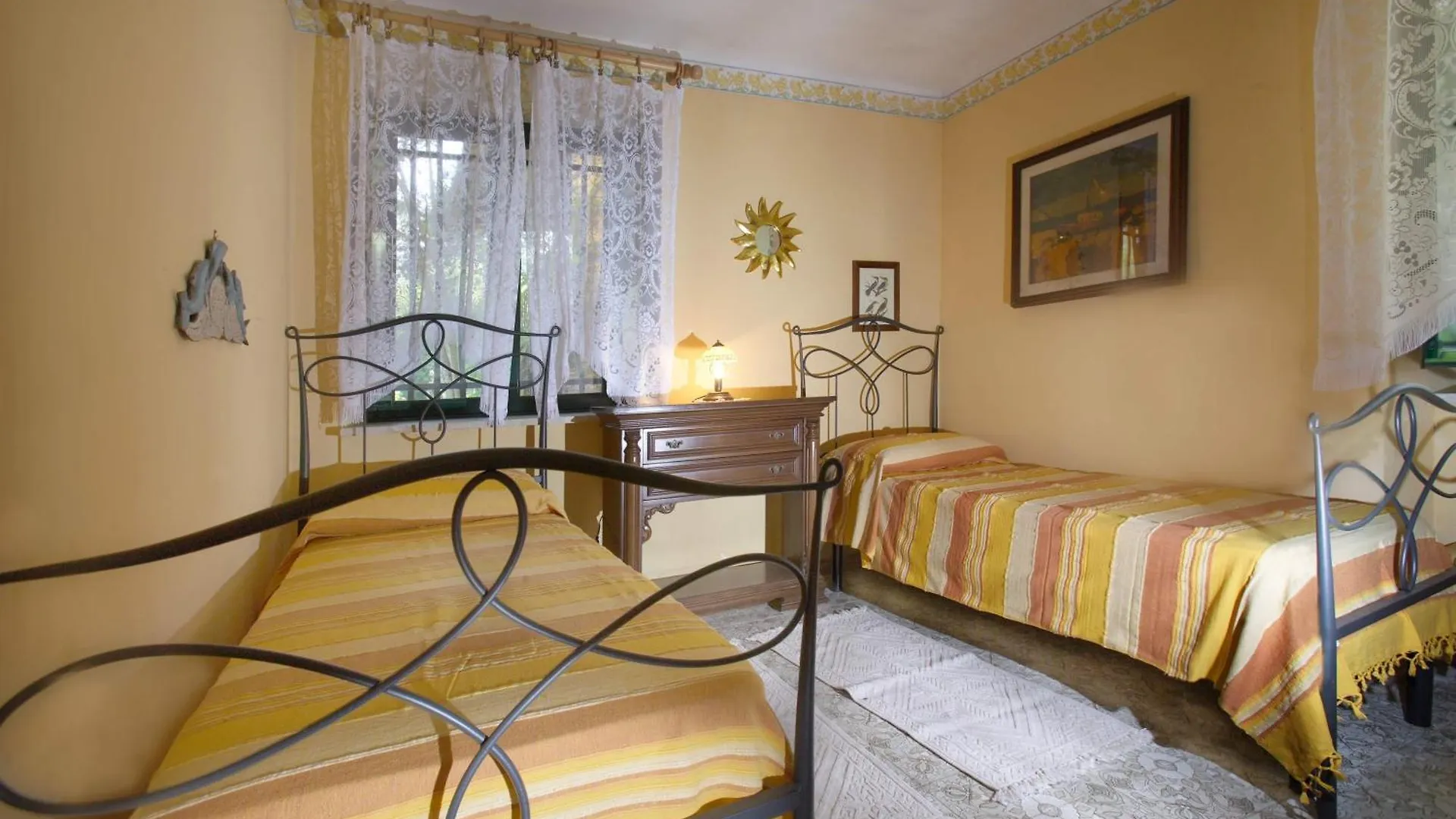 بيت للعطل Villa Scozilia بيديمونتي إتنيو
